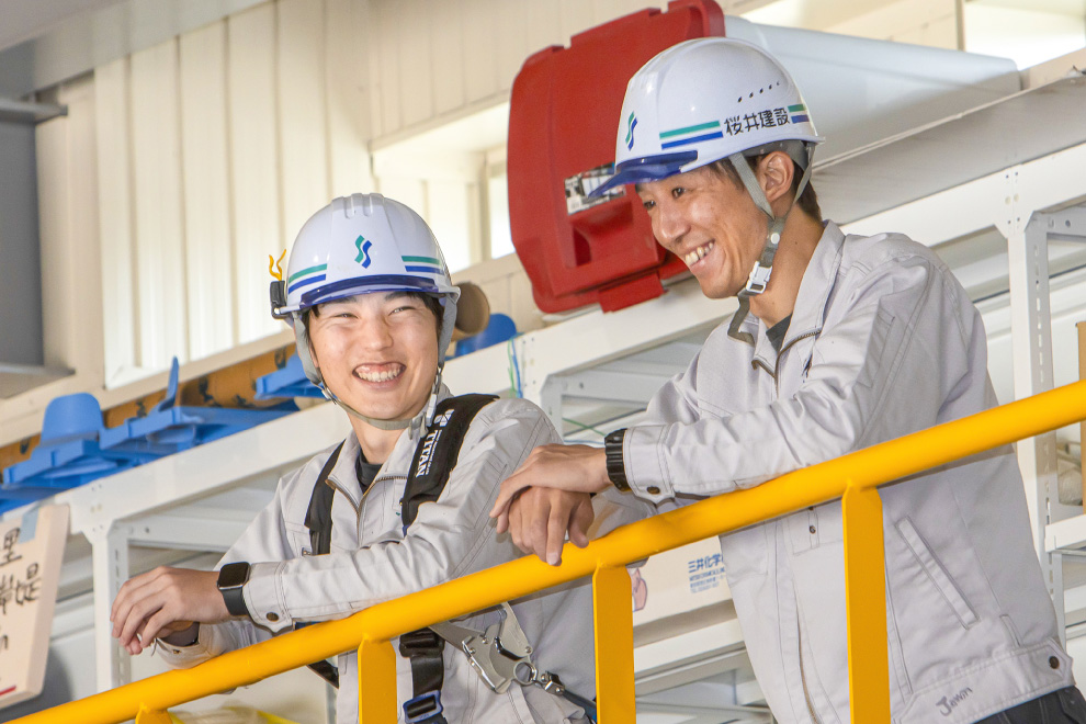 建築部の仕事の様子