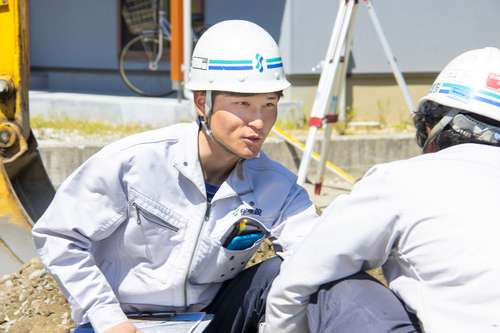 舗装部の仕事の様子